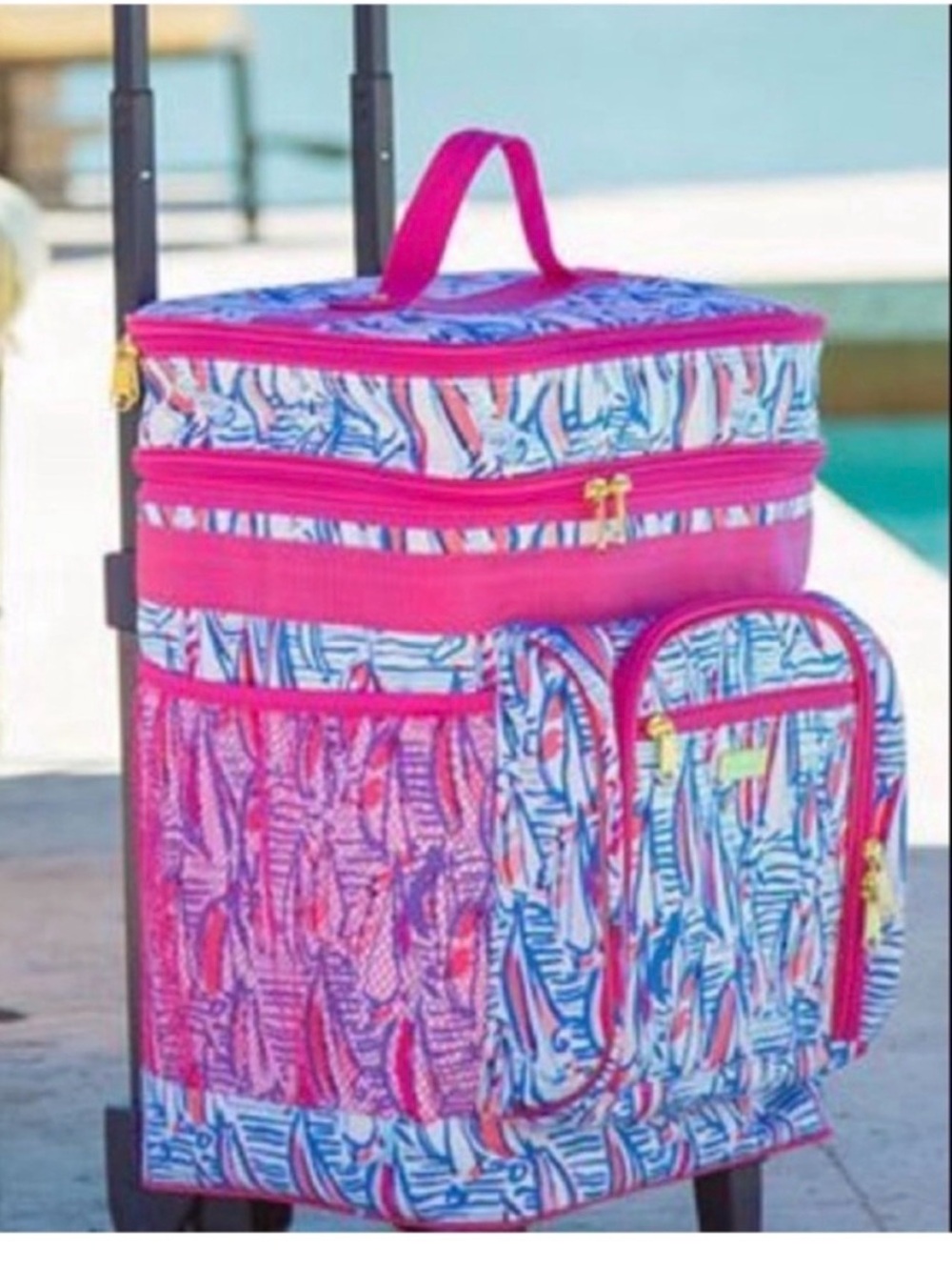 NWT Lilly Pulitzer GWP Red Right Return Insulated Rolling Cooler